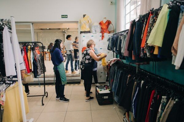 O último Bazar Solidário do ano está chegando e você não pode perder!